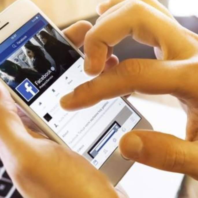 Facebook rolls out video service worldwide