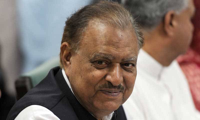 President Mamnoon receives farewell guard of honour