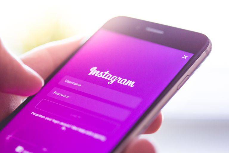 Instagram hit by outage in several countries, including Pakistan