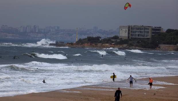 'Zombie' storm Leslie smashes into Portugal, Spain