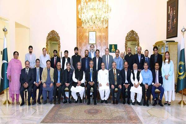 President for media’s proactive role to cope with national challenges