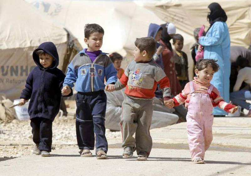 France plans to repatriate children of militants in Syria