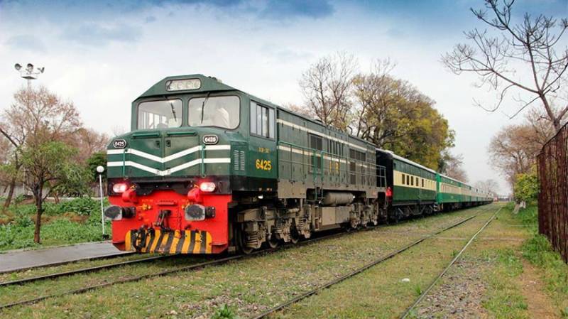 Pakistan Railways to hire 8600 workers in different cadres