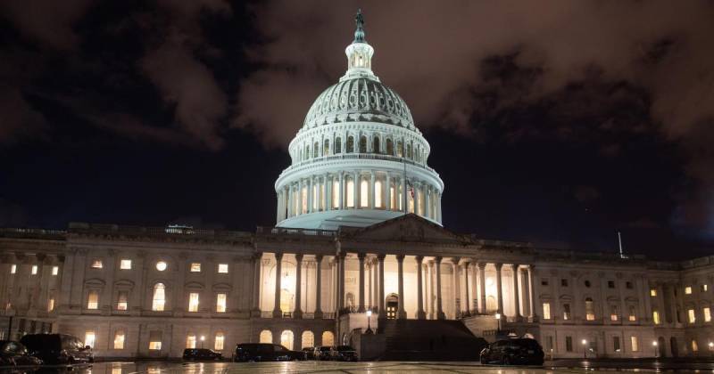 Government shutdown set to extend into 2019 after US House, Senate adjourn