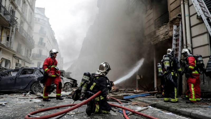 Paris bakery blast kills 3 as 'yellow vest' protests continue