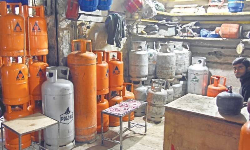 Sindh govt bans installation of LPG cylinders in vehicles