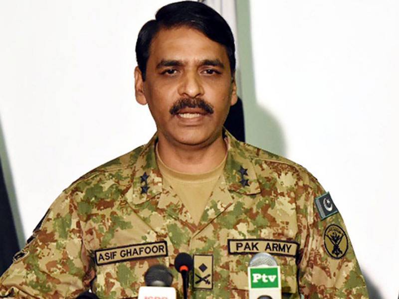DG-ISPR challenges India to breach border for more than 20 minutes