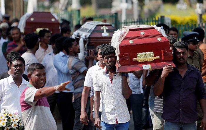 Sri Lankan bombings death toll rises to 359, new suspects arrested 