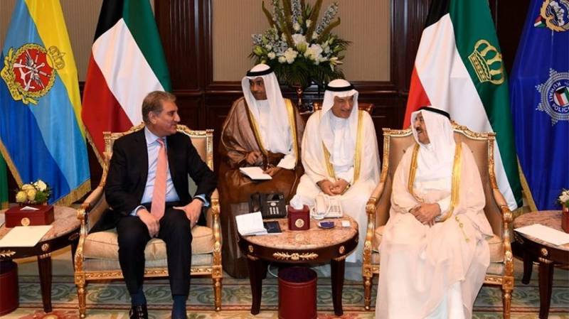 Emir of Kuwait assures to make efforts in resolving issues confronting Pak community