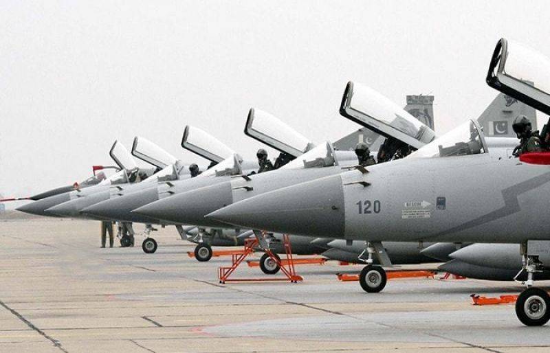 PAF contingent to participate in Paris Air Show today