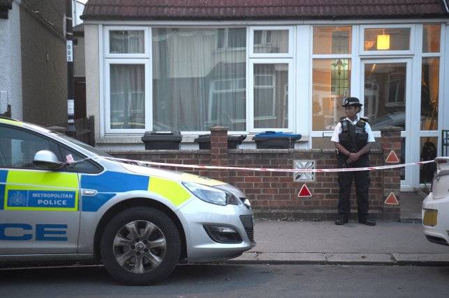 Pregnant woman stabbed in London, baby in critical condition