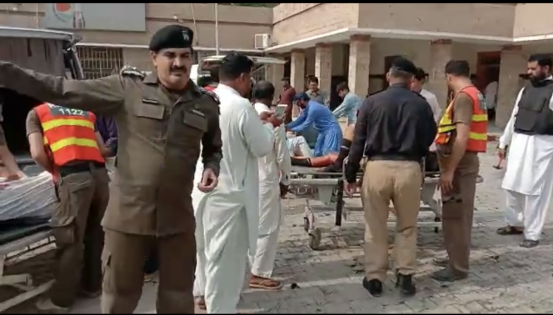 Three policemen martyred, over 10 injured in suicide blast at DIK hospital 
