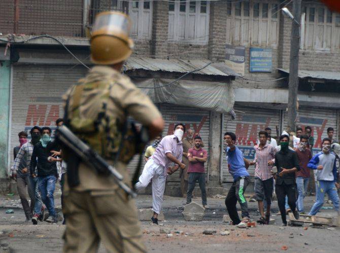 India's additional deployment of troops in Kashmir minimizes chances of peace in the valley: Organisation of Kashmir Coalition