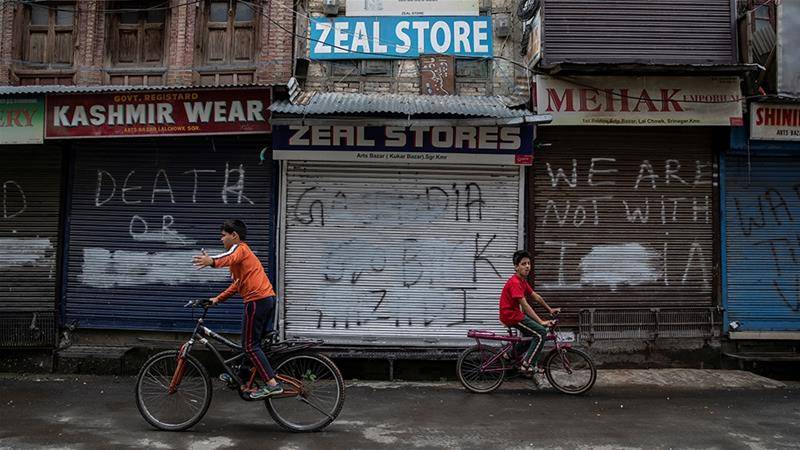 Curfew, communication blackout enters 14th day in occupied Kashmir