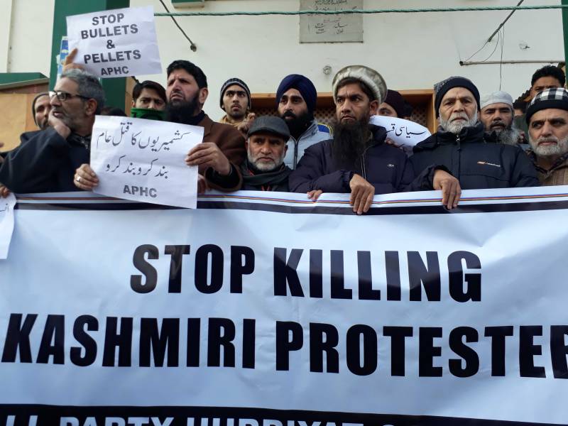 Hurriyat leaders call for anti-India marches as curfew continues on 18th day