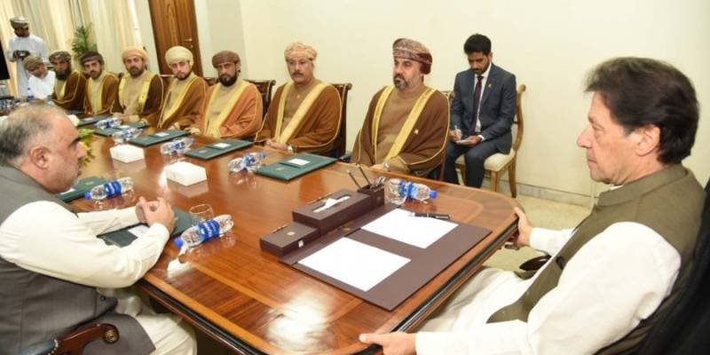 Omani delegation meets PM Khan, discuss situation in IOK 