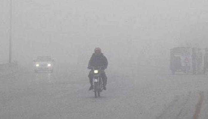 Dense fog continues to engulf parts of Punjab
