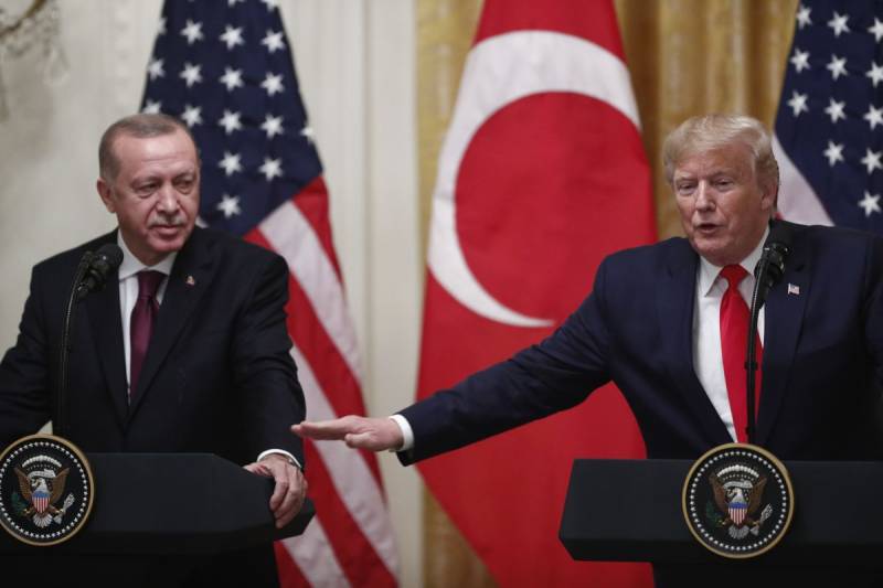 Turkish, US leaders discuss security of Libya, Syria