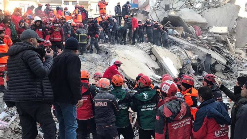 Search, rescue efforts underway after quake in eastern Turkey