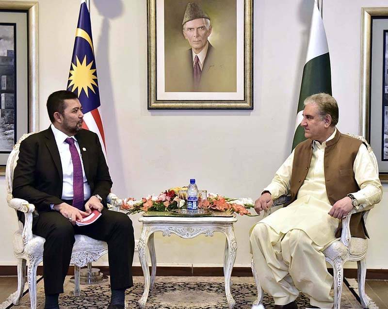 FM Qureshi discusses Covid-19 situation with Malaysian counterpart