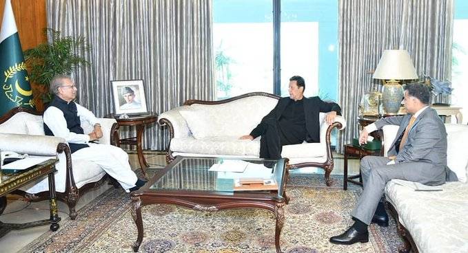 PM Khan, President Alvi discuss domestic, international matters