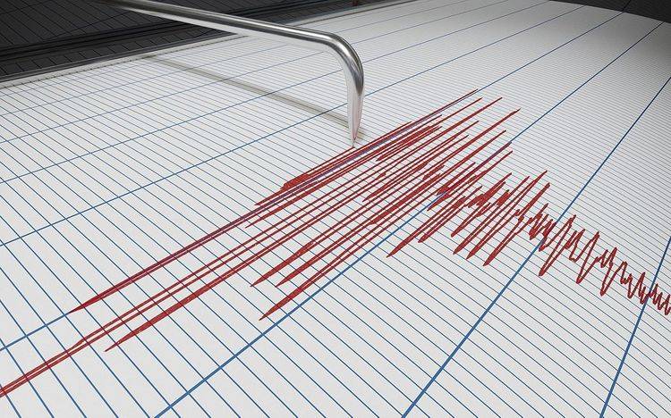 5.5-magnitude earthquake hits central Japan