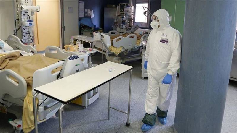 Italy coronavirus death toll passes 25,000