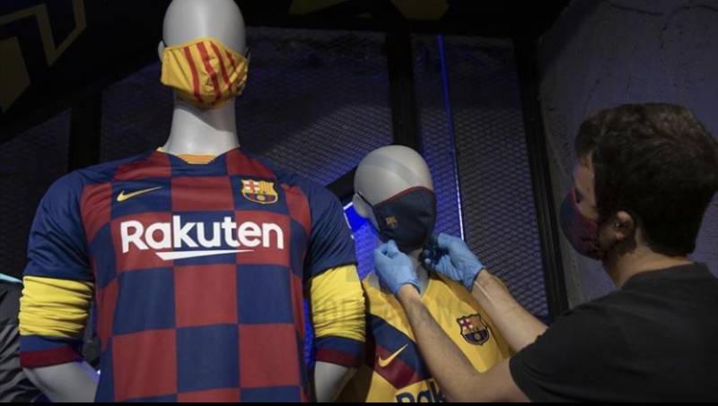 Barcelona begins selling face masks amid coronavirus 