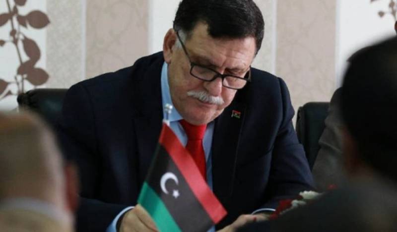 Libyan premier, French FM discuss Haftar attacks