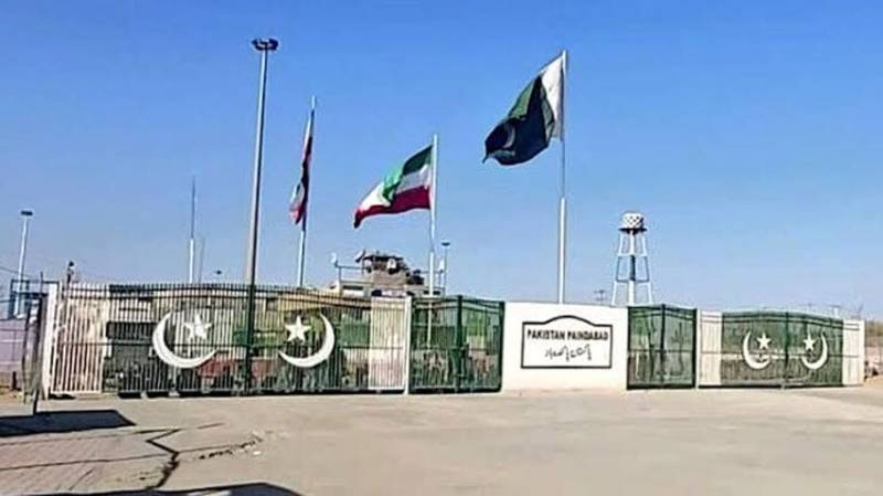 Pakistan to reopen four points on Iranian border tomorrow 