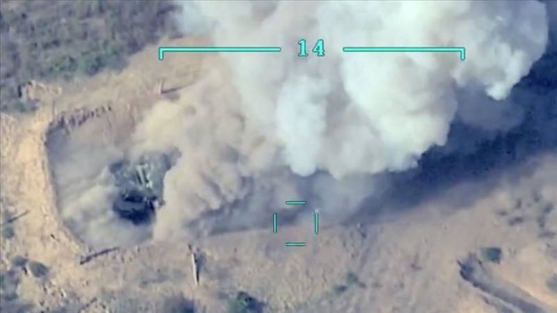 Azerbaijan destroys Armenian military convoy