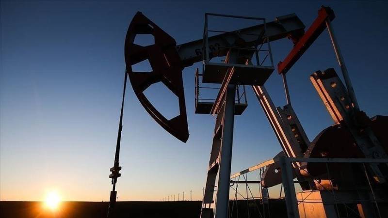 Oil climbs on market optimism over rebound in demand