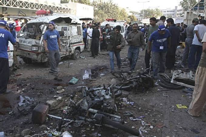 Eight killed, 11 injured in Karachi blast