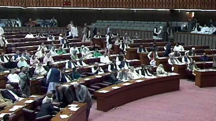 Opposition sit-in in Punjab Assembly, administration shuts off electricity