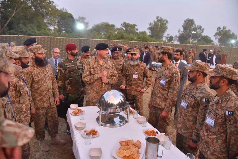 COAS lauds professional excellence of troops at LOC