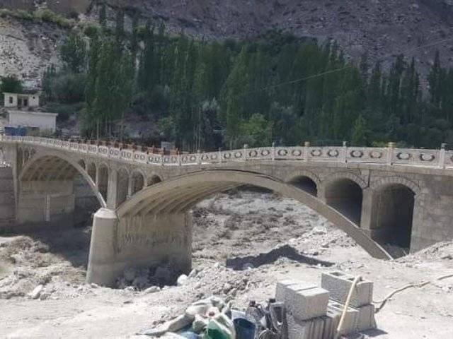NHA to install temporary bridge in Hunza within a month