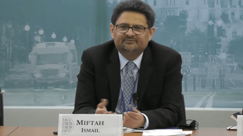 Miftah Ismail leaves for Doha to hold final talks with IMF