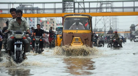 Karachi, brace yourself for another monsoon spell