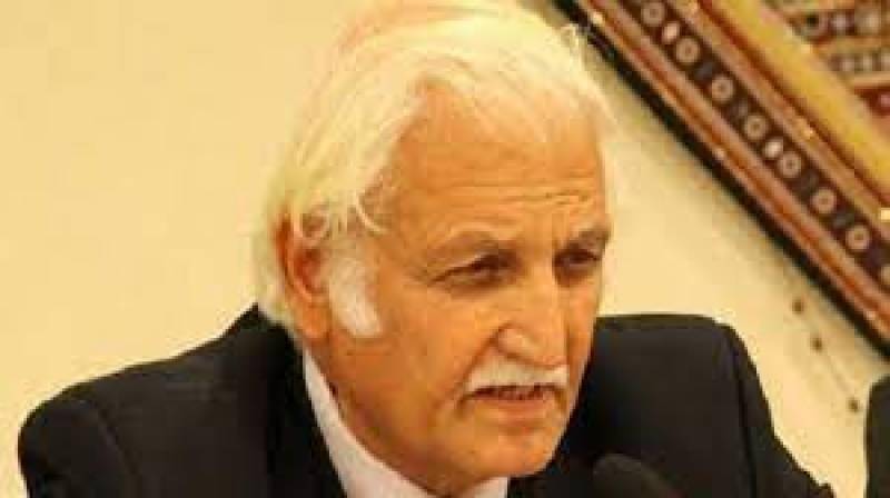 Farhatullah Babar says ‘venomous’ Shahbaz Gill has right to fair trial