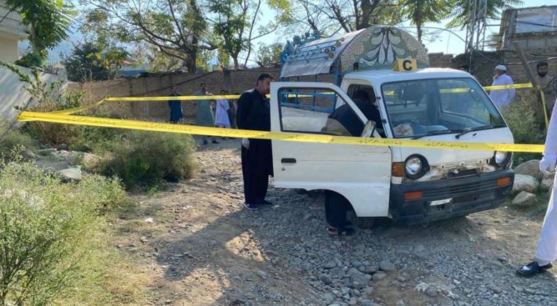Driver dead, 2 students hurt in firing on school van in Swat