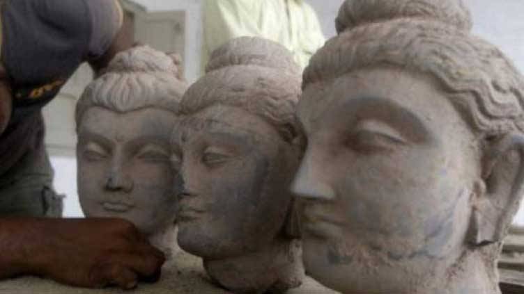 US returns 192 stolen artifacts to Pakistan