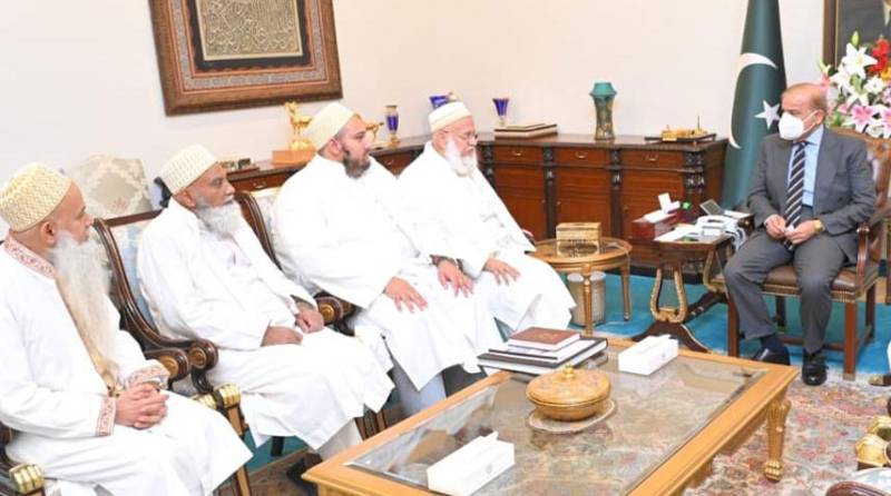 PM lauds Bohra community’s role in promoting religious harmony in Pakistan