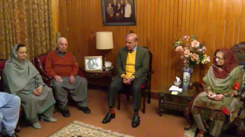 Shehbaz Sharif visits residence of Najma Hameed, condoles with bereaved family