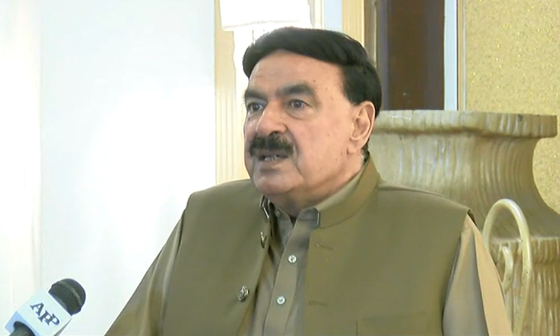 Govt will pay heavy cost if anything happens to Imran: Sheikh Rashid