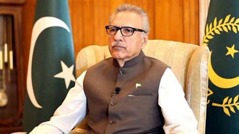 Media can play vital role in educating people on important issues: President