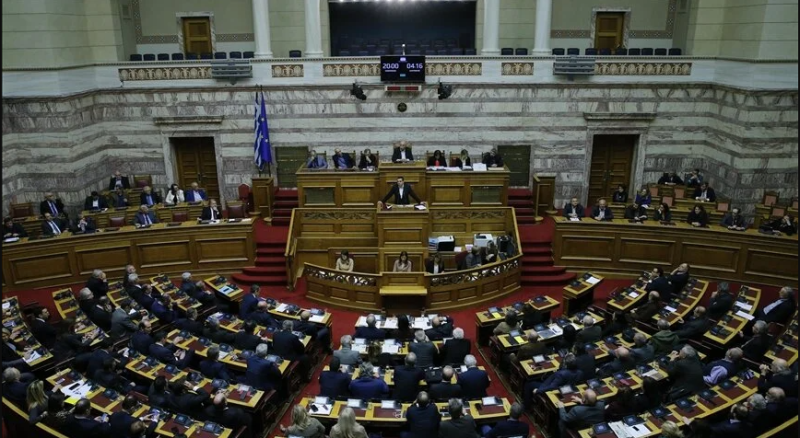 New Greek parliament sworn in only to be dissolved by Tuesday