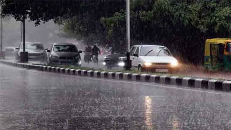 Rain triggers electricity woes in Lahore