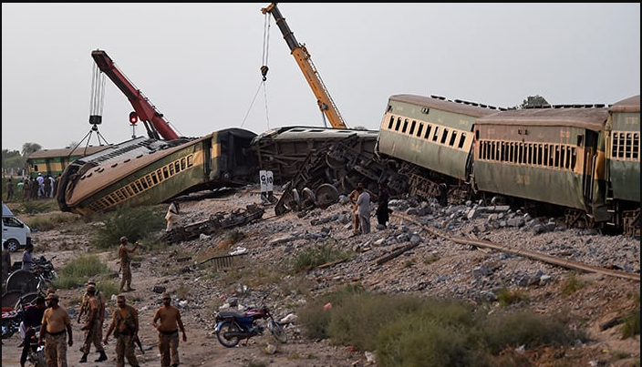 Hazara Express tragedy: Railways team to inspect site today