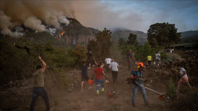 Wildfire on Spain’s Tenerife improves, but thousands remain evacuated