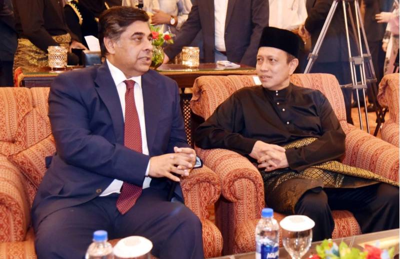 Commerce minister lauds Malaysian economic growth